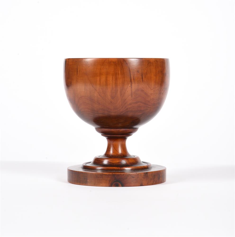 A TURNED YEW TABLE SALT OR DRINKING CUP - Image 2 of 2