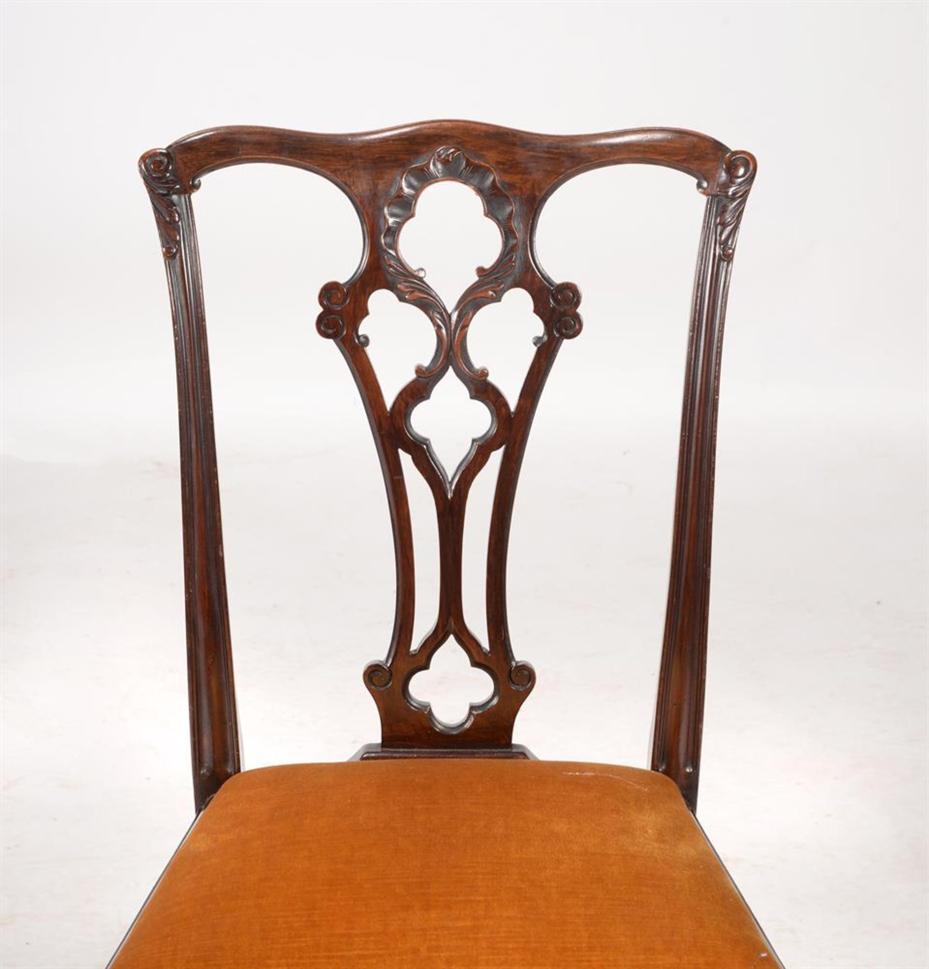 A SET OF TEN MAHOGANY DINING CHAIRS IN GEORGE III STYLE - Image 4 of 4