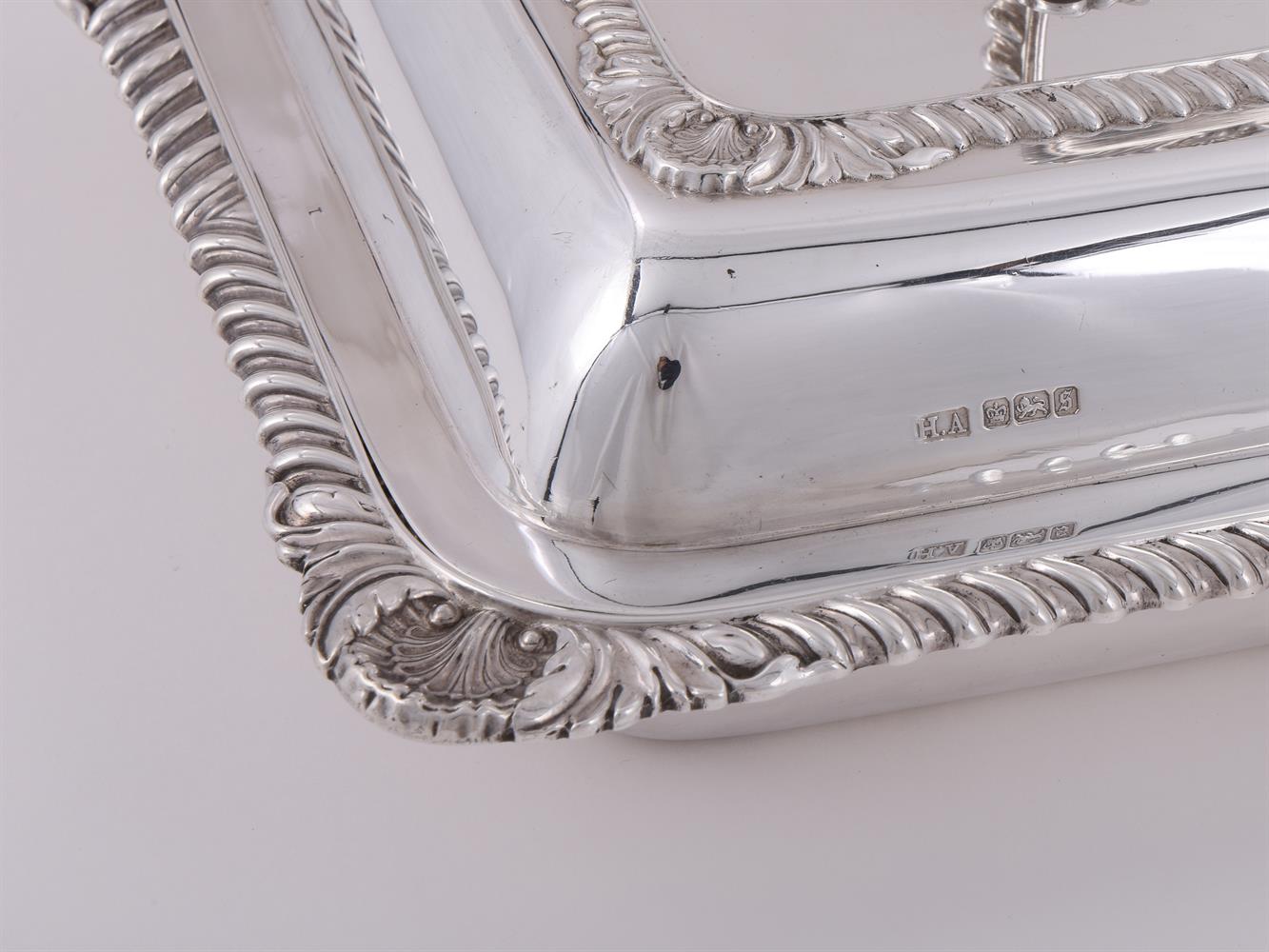 A SILVER RECTANGULAR ENTREE DISH, COVER AND HANDLE - Image 3 of 3