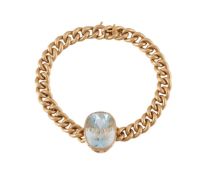 A FRENCH EARLY 20TH CENTURY GOLD AND AQUAMARINE BRACELET