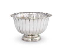 A SILVER SHAPED CIRCULAR BOWL