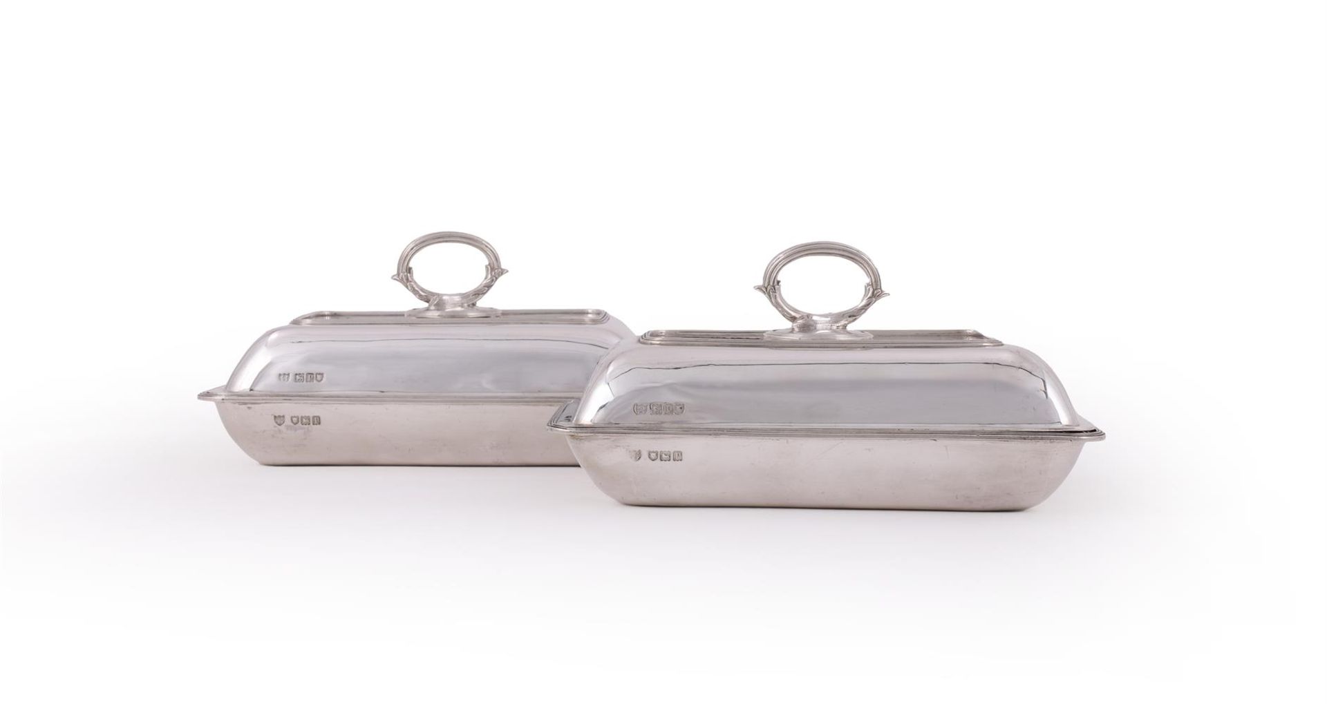 A PAIR OF SILVER ENTREE DISHES, COVERS AND HANDLES - Image 2 of 3