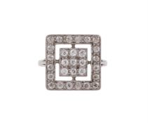 A MID 20TH CENTURY DIAMOND PANEL RING