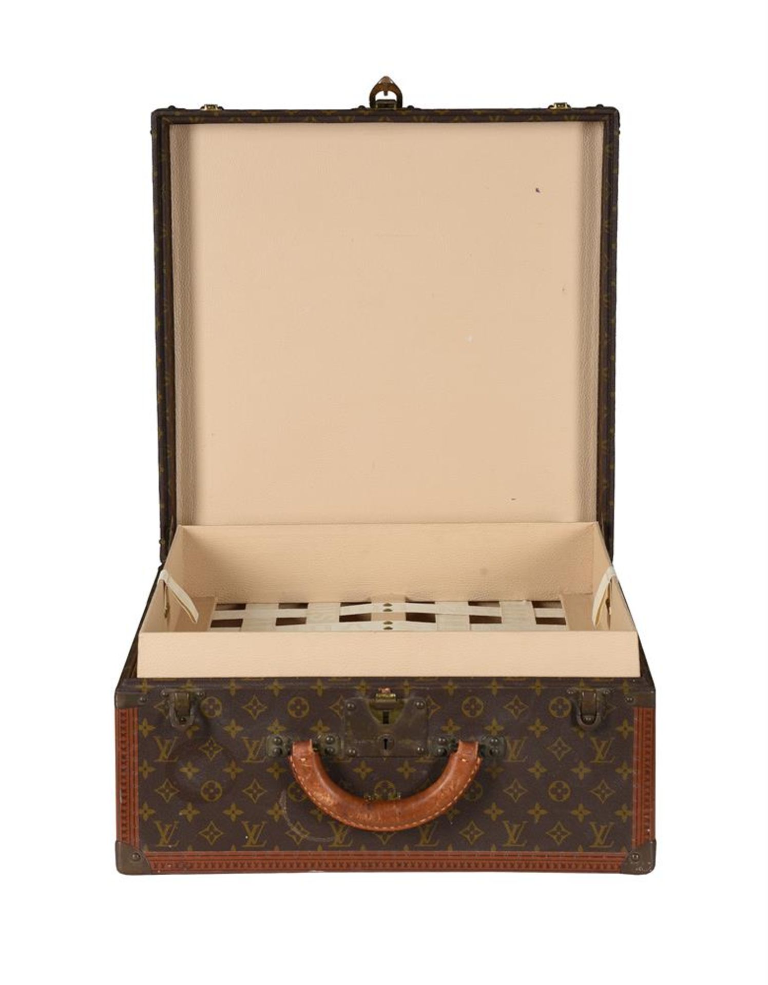 LOUIS VUITTON, A MONOGRAMMED COATED CANVAS HARD TRAVELLING CASE - Image 6 of 6