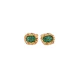 A PAIR OF 18 CARAT GOLD AND JADEITE JADE CUFFLINKS, LONDON 1968