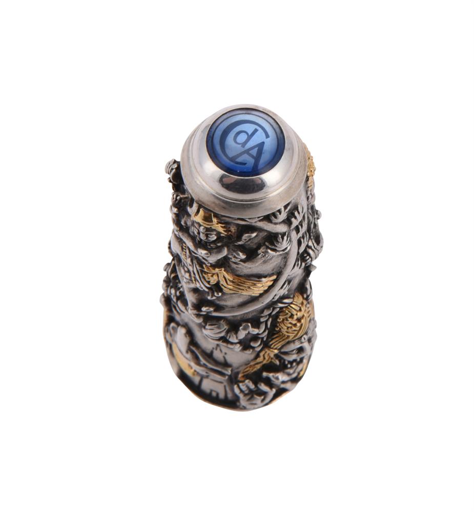 CARAN D'ACHE, ARTISTE COLLECTION SHIVA, A LIMITED EDITION SILVER AND SILVER GILT FOUNTAIN PEN - Image 3 of 3