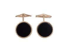 A PAIR OF 9 CARAT GOLD AND ONYX CUFFLINKS, LONDON 1983