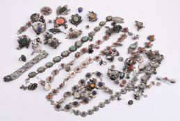 Y A COLLECTION OF SILVER COLOURED AND OTHER JEWELLERY