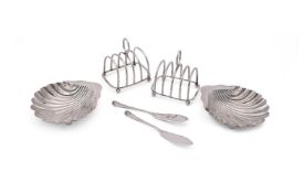 A CASED LATE VICTORIAN SILVER SIX PIECE BREAKFAST SET