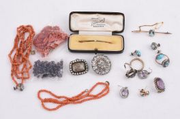 Y A COLLECTION OF ANTIQUE AND LATER JEWELLERY