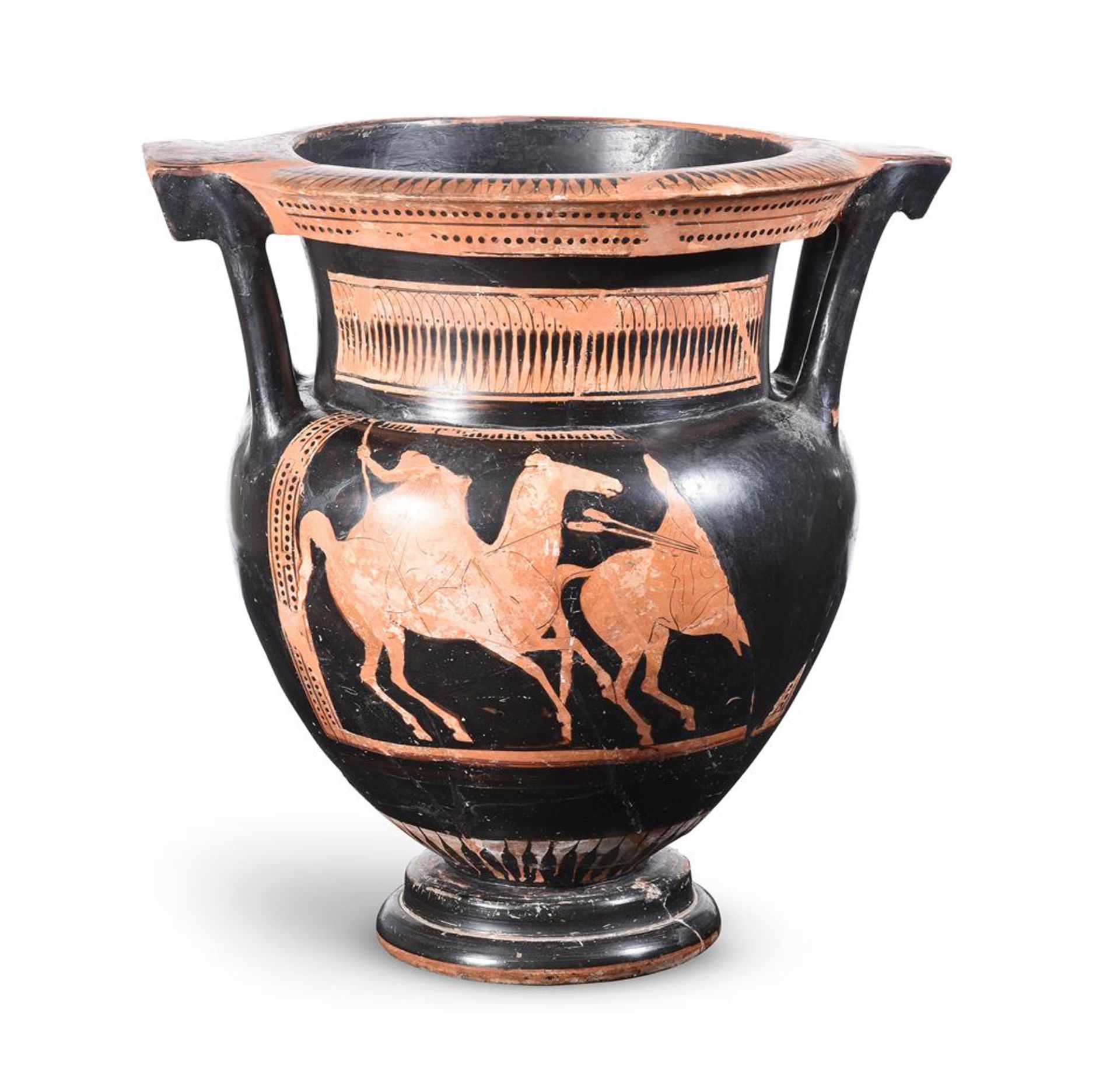 AN ATTIC RED-FIGURE COLUMN KRATER, ATTRIBUTED TO THE LENINGRAD PAINTER, CIRCA 480-460 B.C. - Image 2 of 4