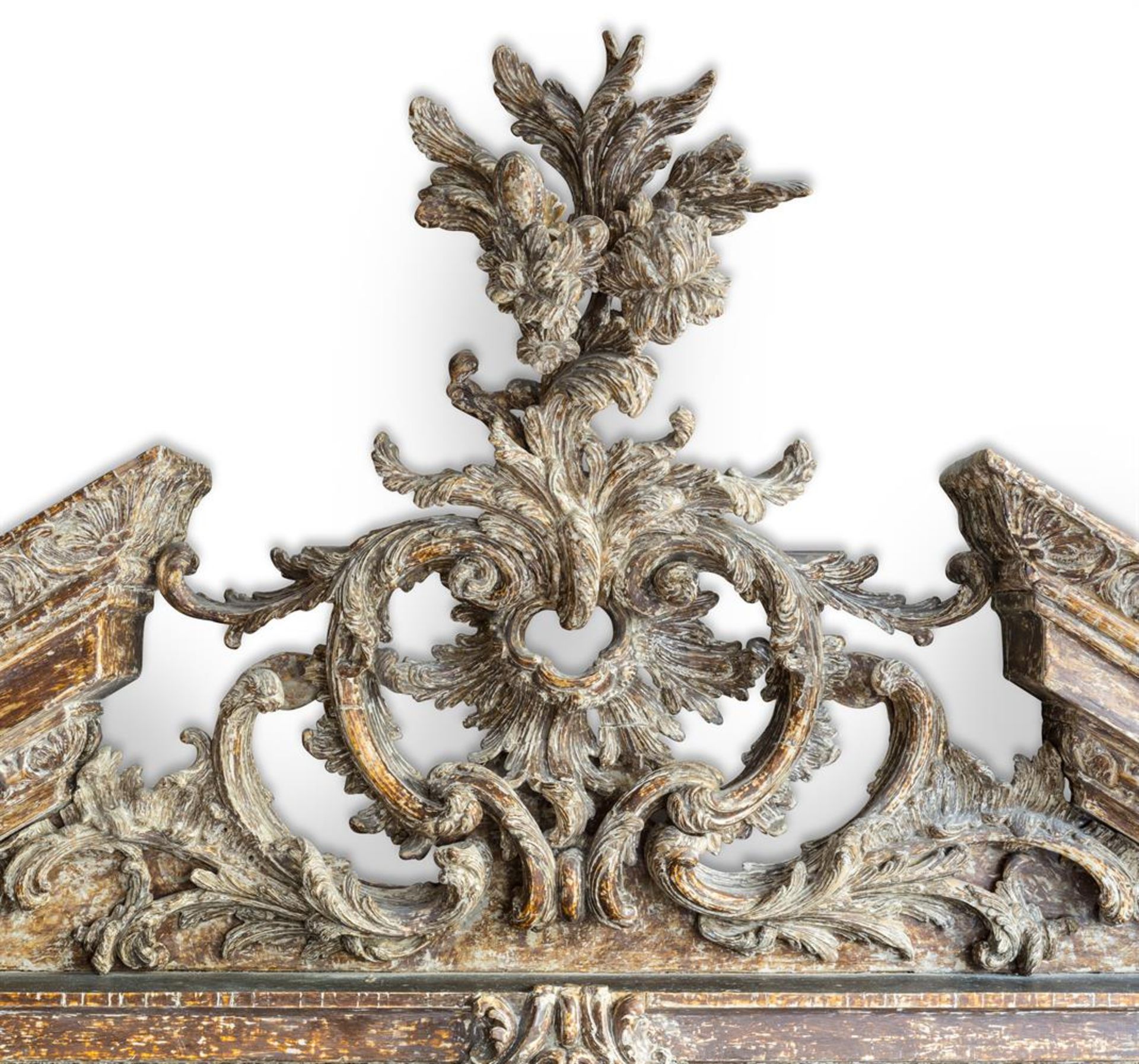 A CARVED GILTWOOD MIRROR 18TH CENTURY AND LATER - Image 3 of 13