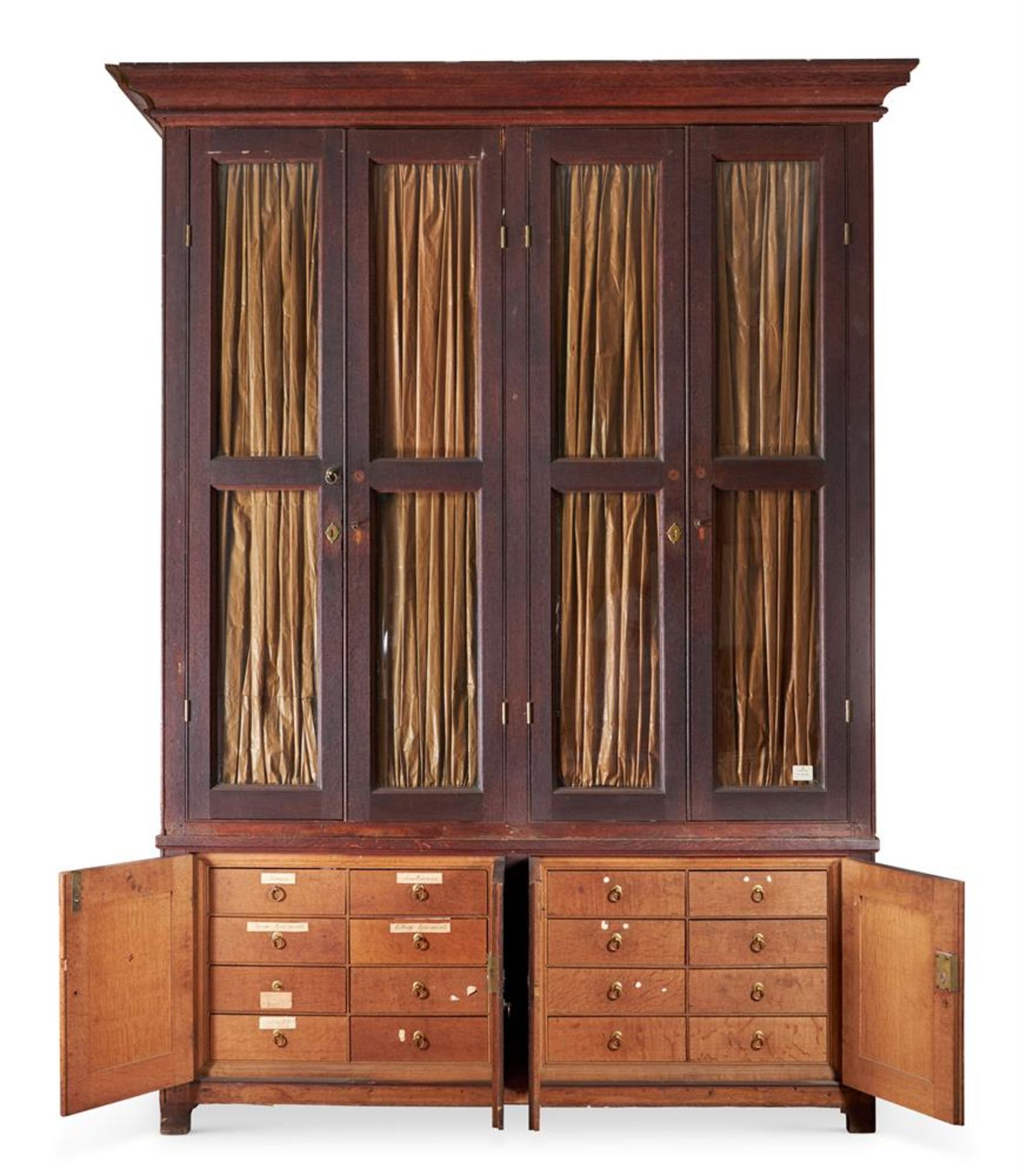 A GEORGE I OAK BOOKCASE POSSIBLY BY THOMAS RIPLEY, CIRCA 1725 - Image 2 of 10