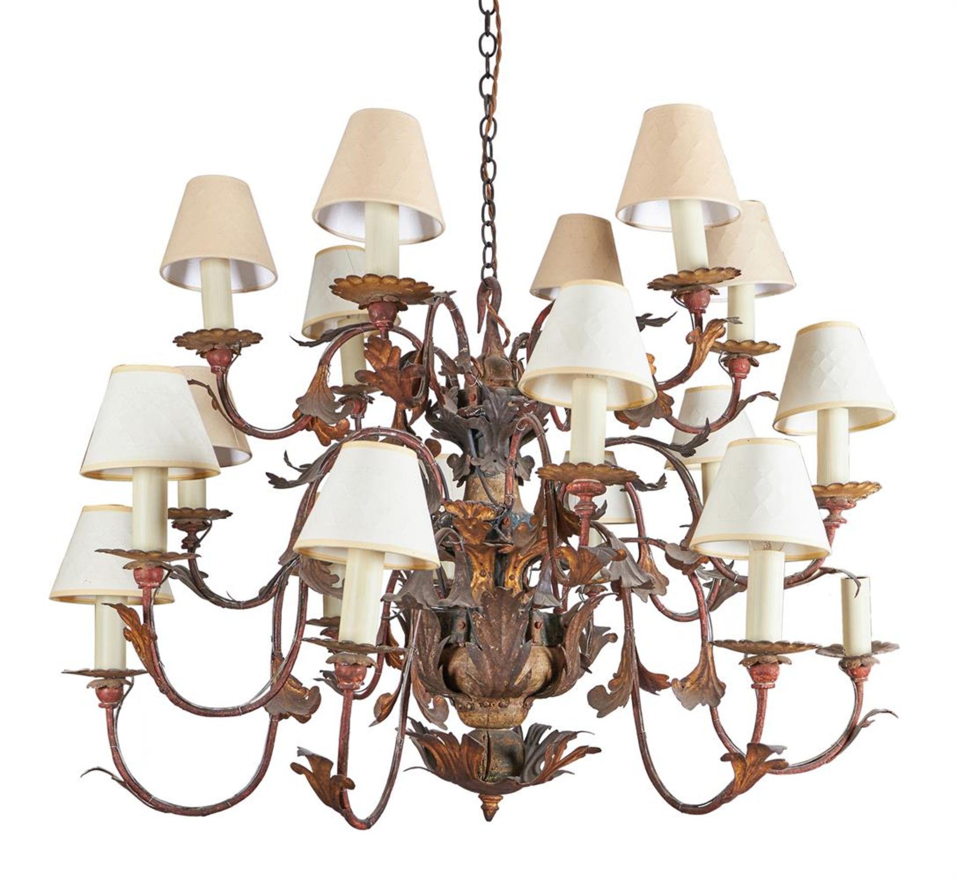 A GILT TOLE PEINTE SIXTEEN LIGHT CHANDELIER ITALIAN