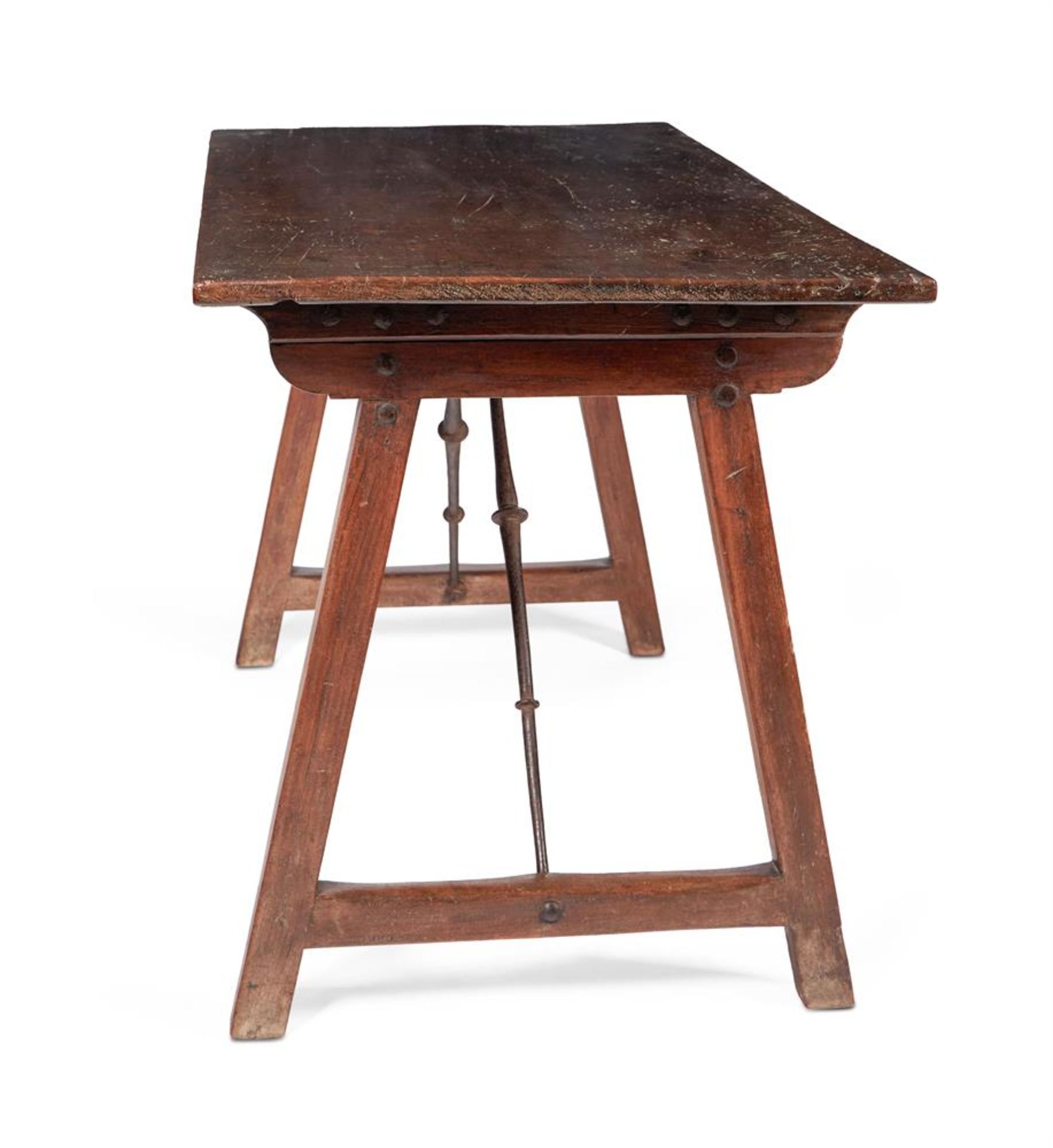 A WALNUT TRESTLE OR CENTRE TABLE, 18TH CENTURY - Image 2 of 5