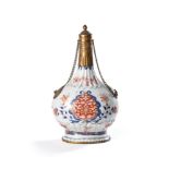 AN IMARI PILGRIM’S BOTTLE WITH GILT MOUNTS CHINESE, 18TH AND EARLY 19TH CENTURY