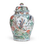 A LARGE FAMILLE VERTE JAR AND COVER, CHINESE KANGXI (1662-1722)