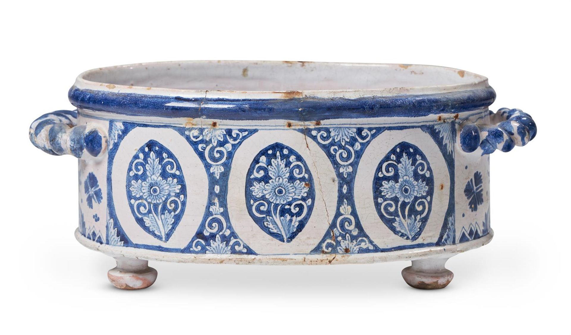 A FRENCH FAIENCE TWO HANDLED JARDINIERE OR CISTERN PROBABLY ROUEN, 18TH CENTURY - Bild 2 aus 5