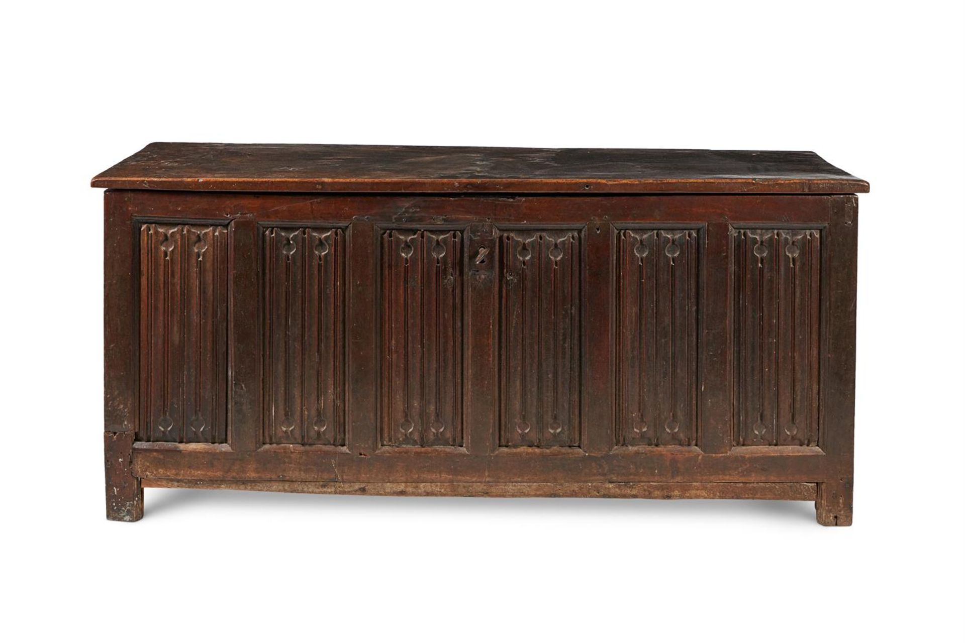 AN OAK COFFER, LATE 16TH/EARLY 17TH CENTURY - Image 3 of 4