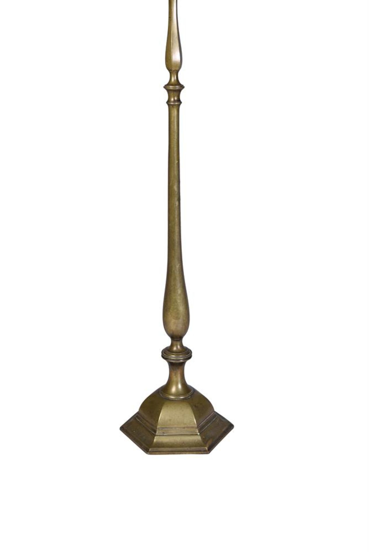 A POLISHED BRASS TABLE LAMP, CIRCA 1900-1920 - Image 2 of 3