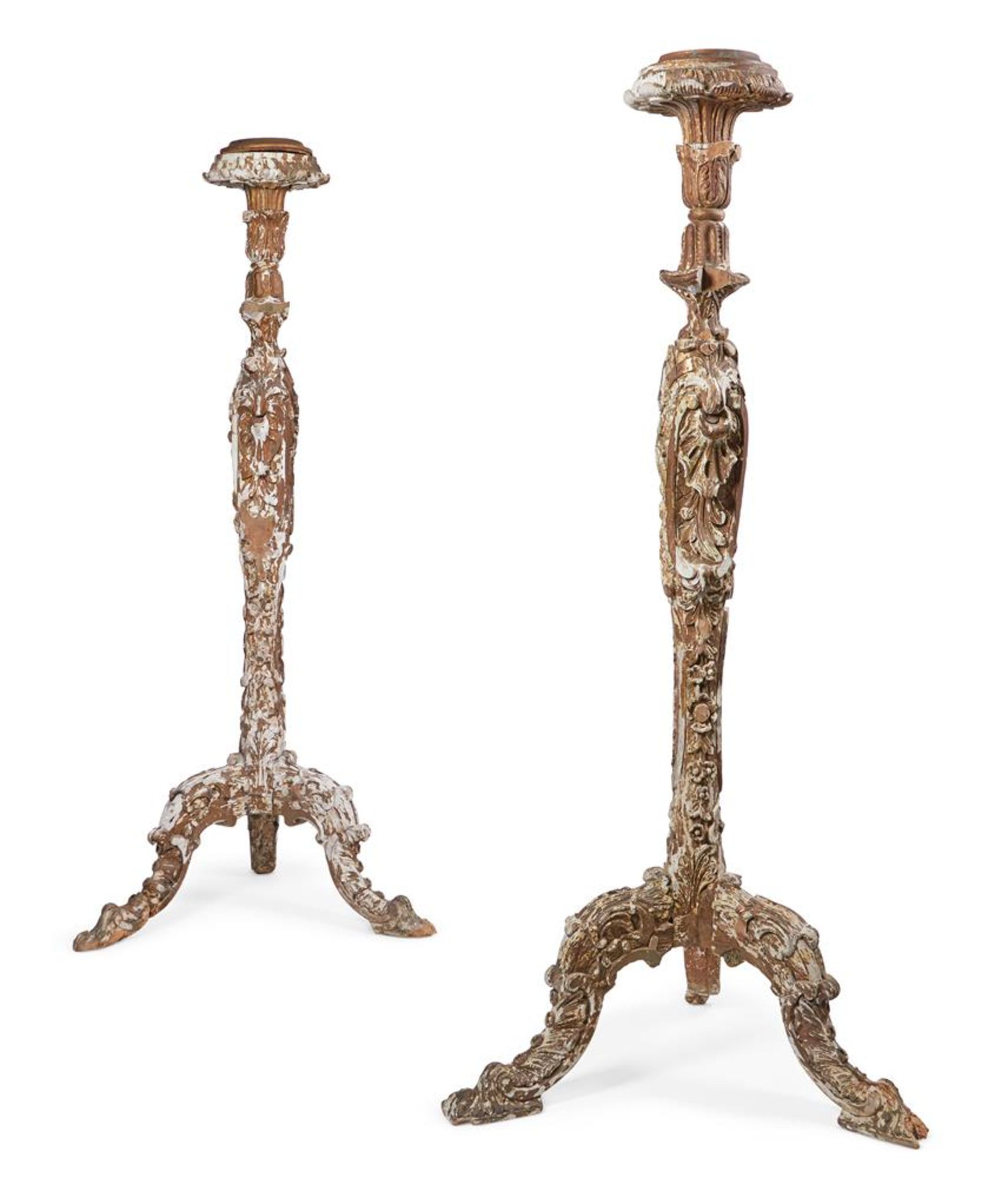 A PAIR OF CARVED POPLAR GILTWOOD TORCHERES, ITALIAN OR GERMAN, MID 18TH CENTURY - Image 3 of 3