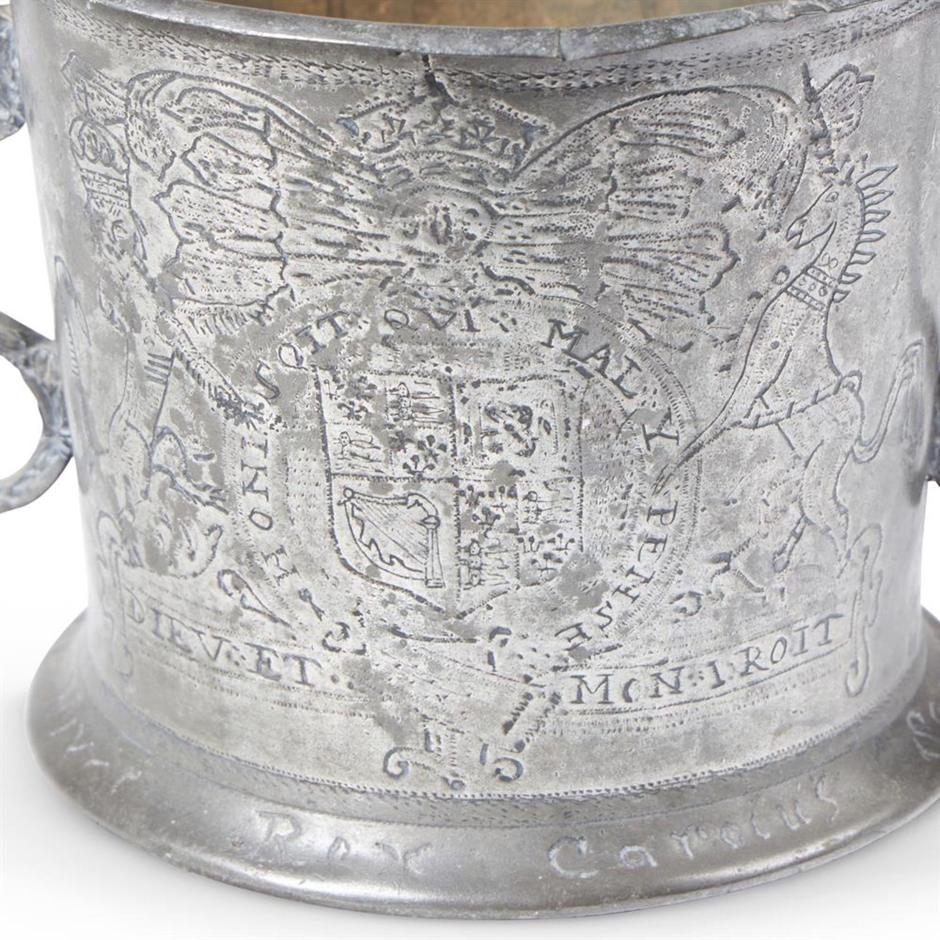 A CHARLES II PEWTER LOVING CUP, DATED 1662 - Bild 4 aus 7