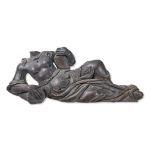 A FRAGMENTARY CARVED WOOD RECLINING FIGURE, PROBABLY 18TH CENTURY