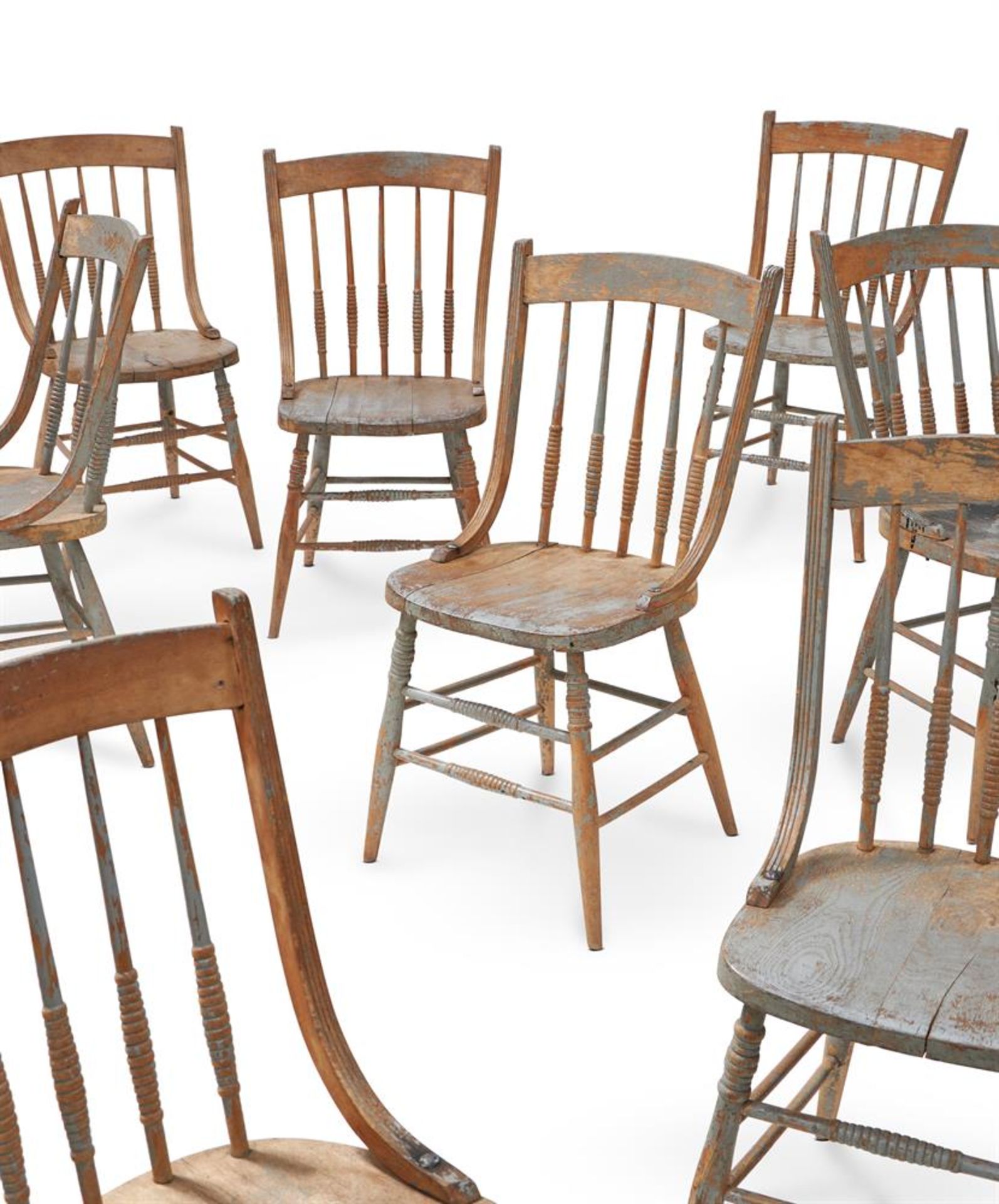 A SET OF EIGHT PAINTED BEECH DINING CHAIRS, FRENCH, EARLY 20TH CENTURY - Bild 3 aus 5