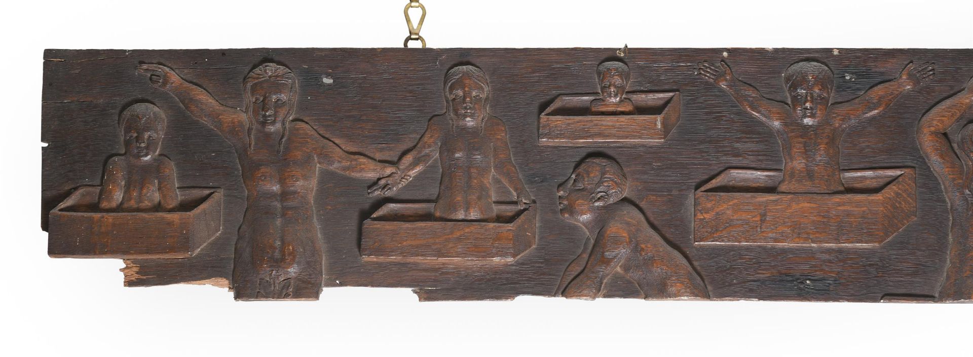 AN OAK PANEL CARVED WITH FIGURES BATHING, 17TH/18TH CENTURY - Bild 2 aus 3