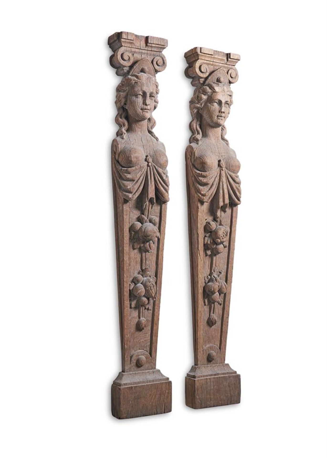 A PAIR OF CARVED OAK HERM PILASTERS, 19TH CENTURY IN THE LATE 17TH CENTURY - Bild 2 aus 5