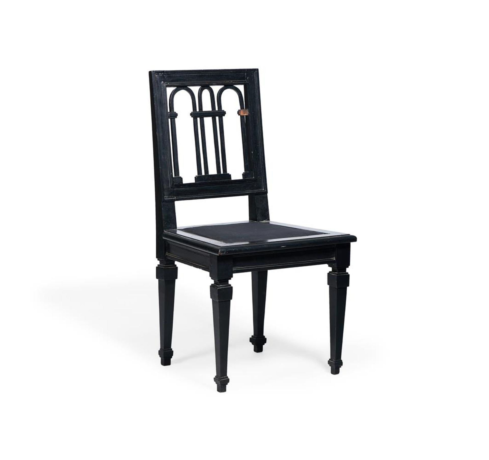 AN EBONISED SIDE CHAIR IN THE MANNER OF SIR EDWIN LUTYENS, EARLY 20TH CENTURY - Image 3 of 3