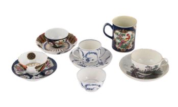 ASSORTED WORCESTER PORCELAIN TEA-WARES