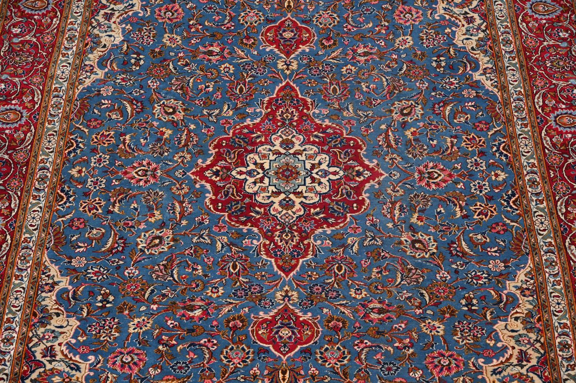 A KASHAN CARPET - Image 3 of 3