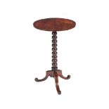 Y A VICTORIAN ROSEWOOD OCCASIONAL TABLE