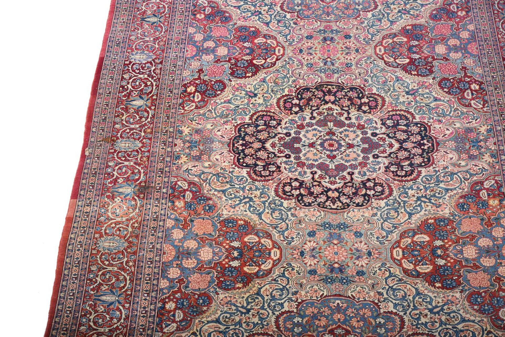 A KASHAN RUG - Image 3 of 3