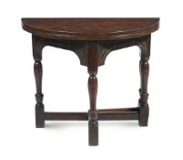 AN OAK CREDENCE TABLE, LATE 17TH OR EARLY 18TH CENTURY