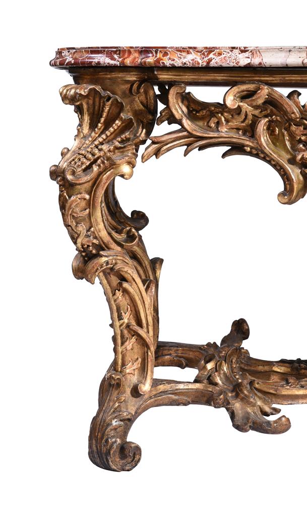 AN ITALIAN CARVED GILTWOOD SERPENTINE CONSOLE TABLE, 18TH CENTURY - Image 4 of 6