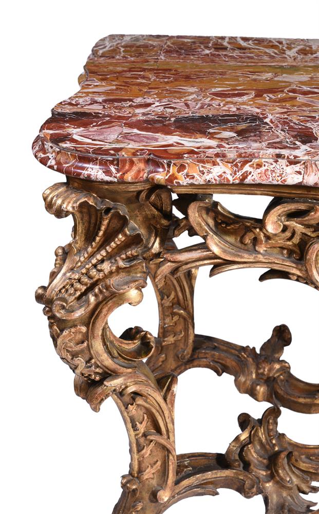 AN ITALIAN CARVED GILTWOOD SERPENTINE CONSOLE TABLE, 18TH CENTURY - Image 6 of 6