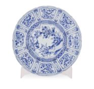 A large Chinese blue and white Kraak lobed plate