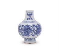 A Chinese blue and white 'Lotus' vase