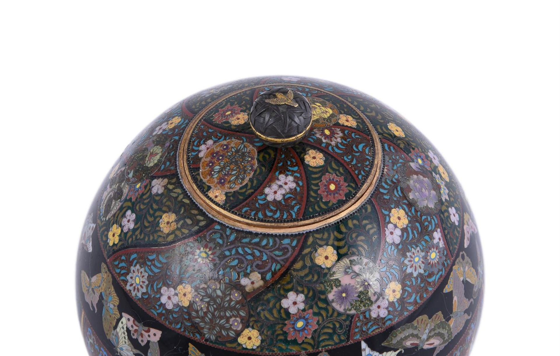 A Japanese Cloisonné Enamel Vase and Cover - Image 2 of 4