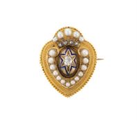 A VICTORIAN DIAMOND AND PEARL CORONETED BROOCH, CIRCA 1880