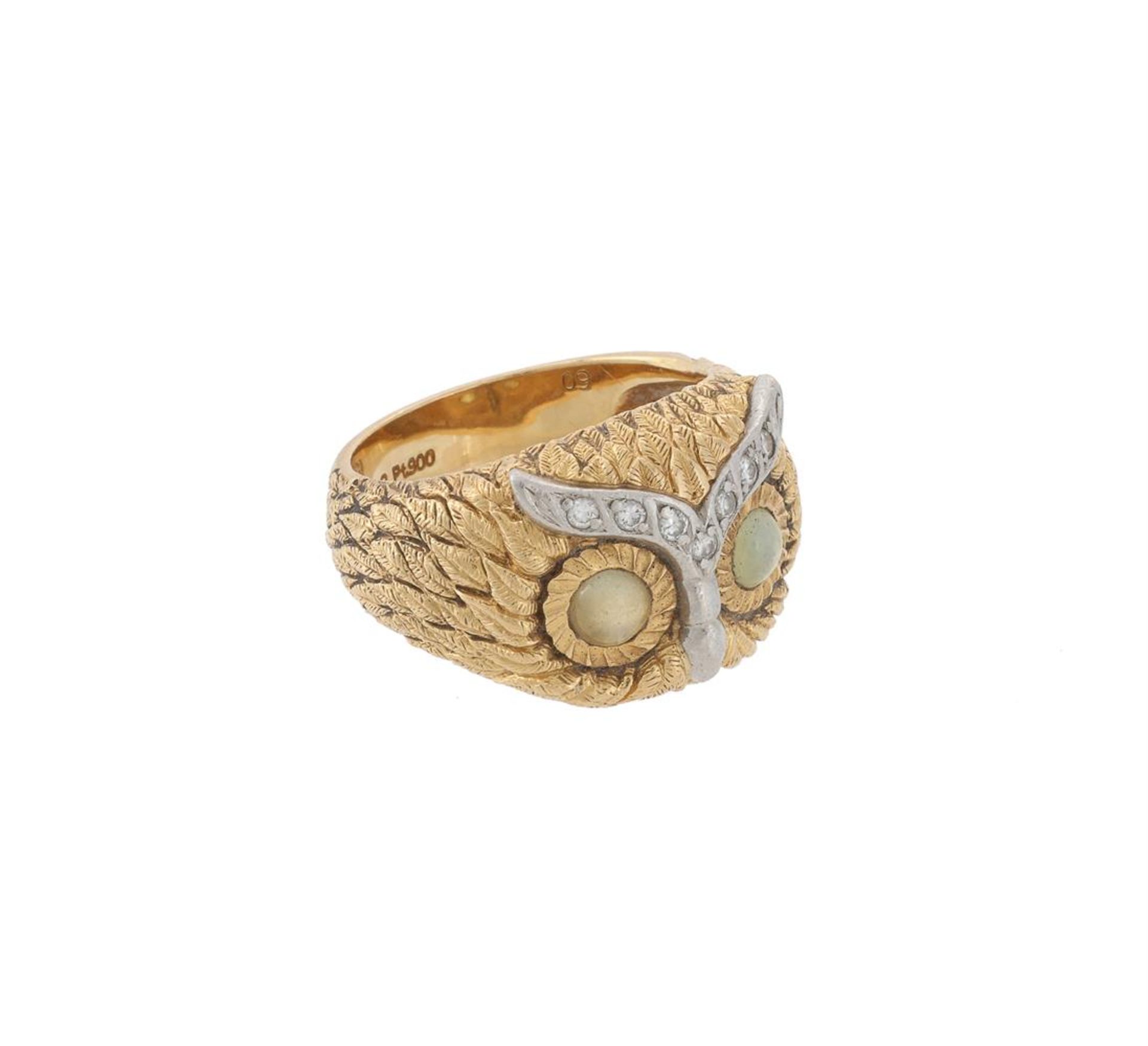 A DIAMOND AND CATS EYE CHRYSOBERYL OWL DRESS RING - Image 3 of 3