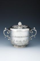 A CHARLES II SILVER PORRINGER AND COVER