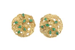 JANE WATLING, A PAIR OF 18 CARAT GOLD DIAMOND AND EMERALD EARRINGS, LONDON 1996