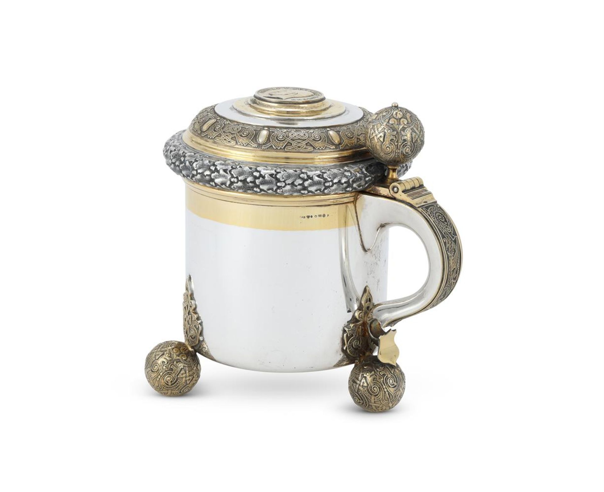 A SWEDISH SILVER AND SILVER GILT LIDDED TANKARD - Image 2 of 5