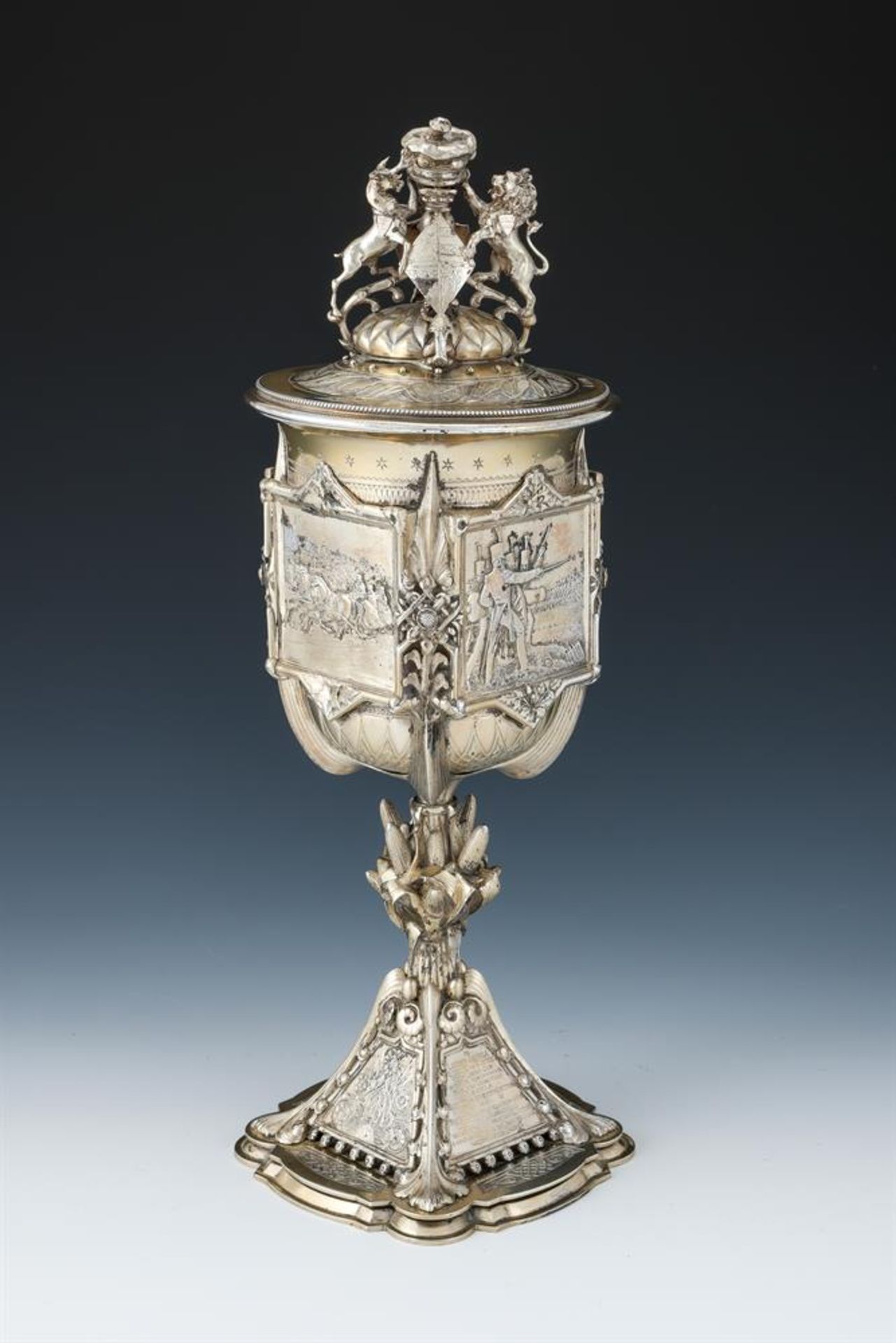 A VICTORIAN SILVER LOVING CUP AND COVER - Image 2 of 6