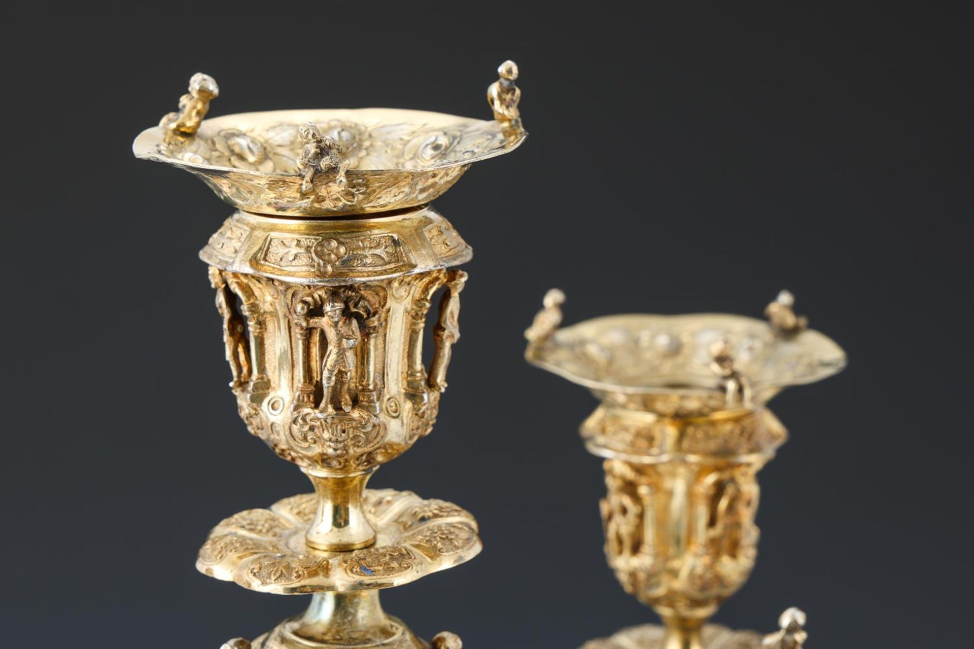 A PAIR OF MATCHED VICTORIAN SCOTTISH SILVER GILT FOUR LIGHT CANDELABRA - Image 3 of 9