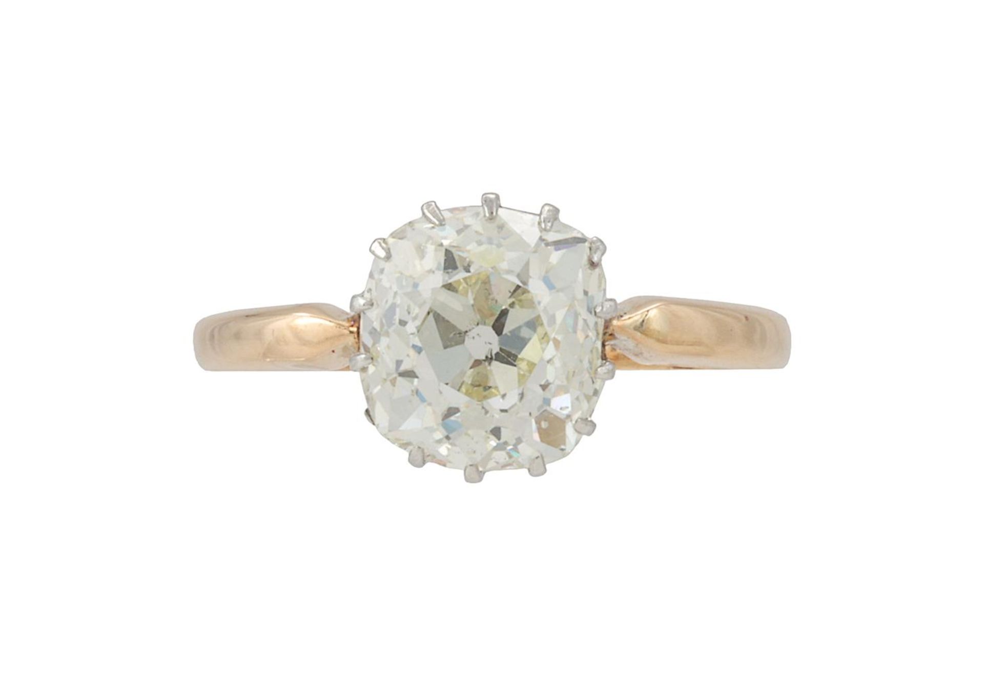 A SINGLE STONE DIAMOND RING