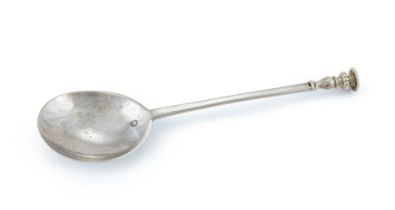 A LATE 16TH/EARLY 17TH CENTURY SPOON